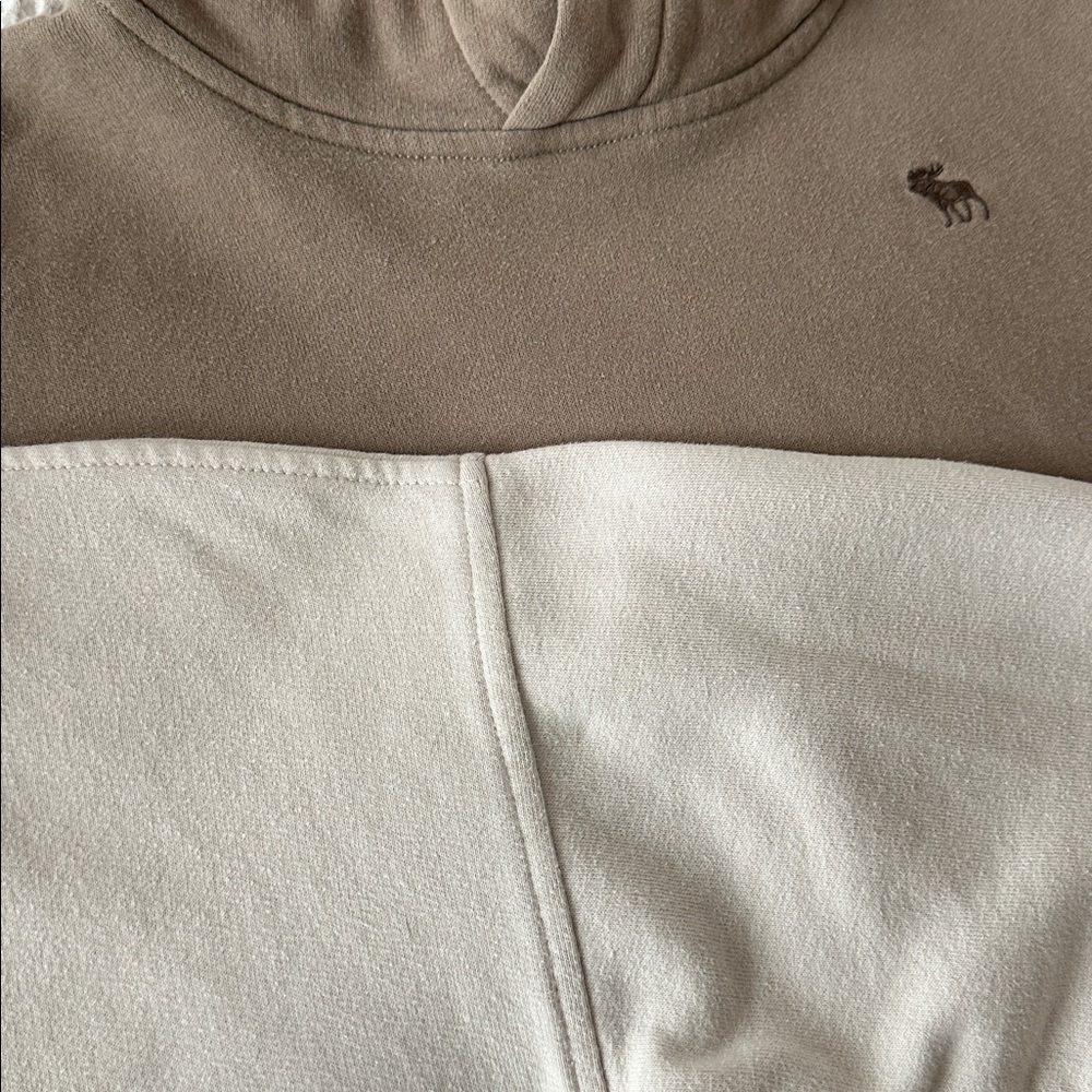 Abercrombie Kids Taupe and Stone hoodies! Boys size 15/16, great used condition! - Picture 13 of 14